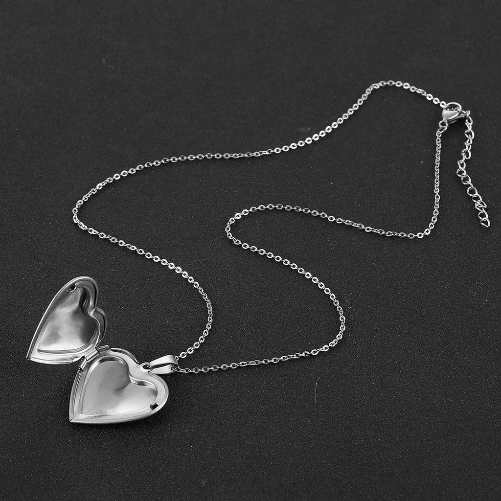 Heart-Shaped Pendant Titanium Steel Necklace (One Piece)